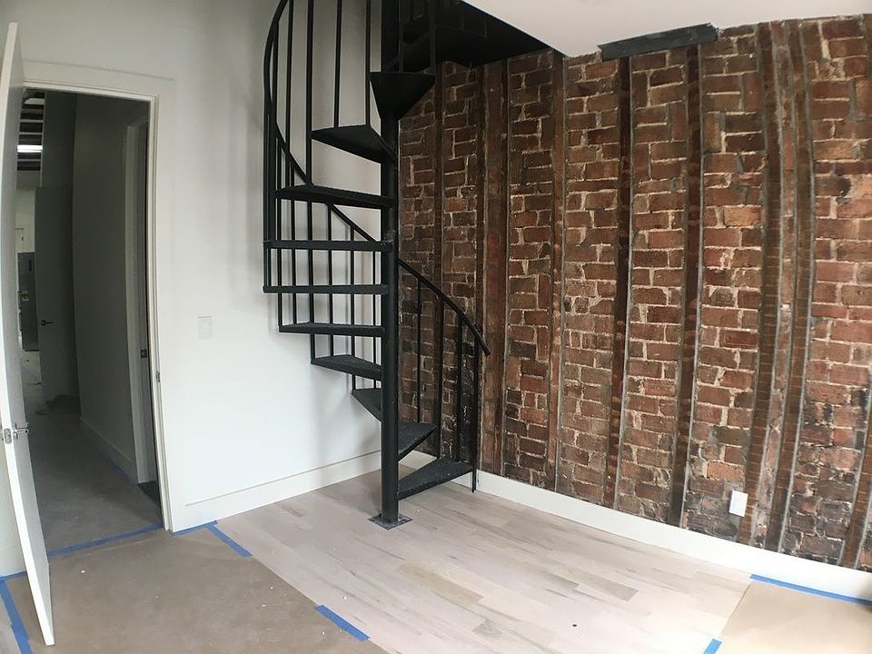 1st image of 291 Stanhope St APT 3R