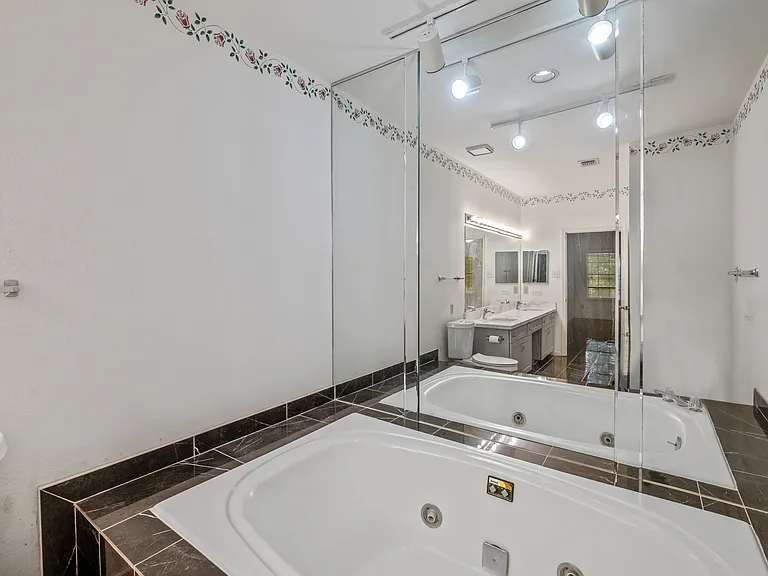 3124 Holly Hall St — Photo 7