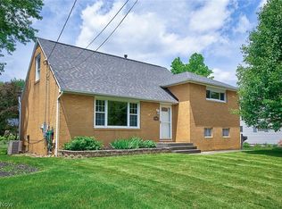 1121 Clearmount Ave SE, North Canton, OH