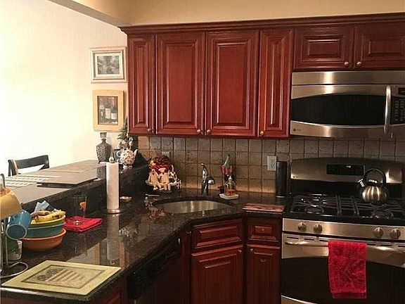 3rd image of 23-25 31st Ave