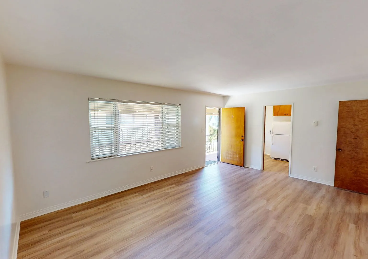 1030 Isabella Ave — Photo 1