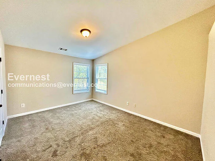 5867 Pine Rd — Photo 16