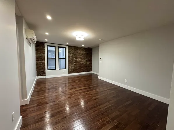 2714 Avenue D image 1 of 10