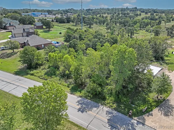 4132 Dogwood Ln, Sapulpa, OK 74066