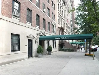 Rented by Classic Marketing- 530 Park1