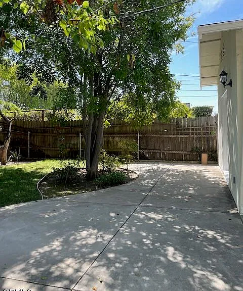 1650 Ard Eevin Ave — Photo 34
