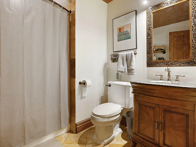 400 N 1st St #207 — Photo 14