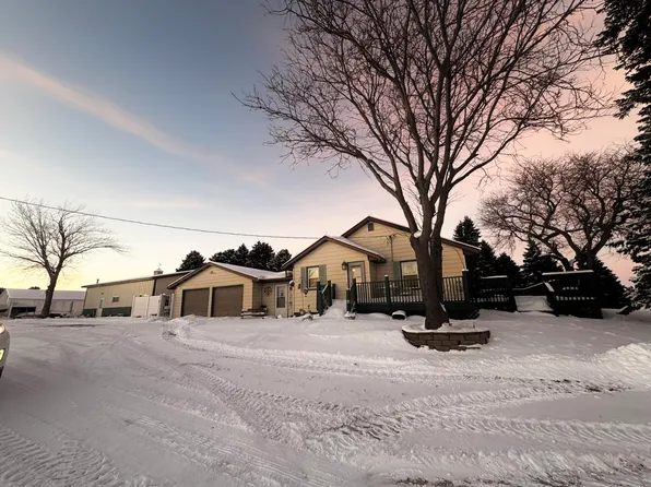 1111 Hayes Ave, Clare, IA 50524