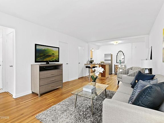3rd image of 50 E 8th St #5I