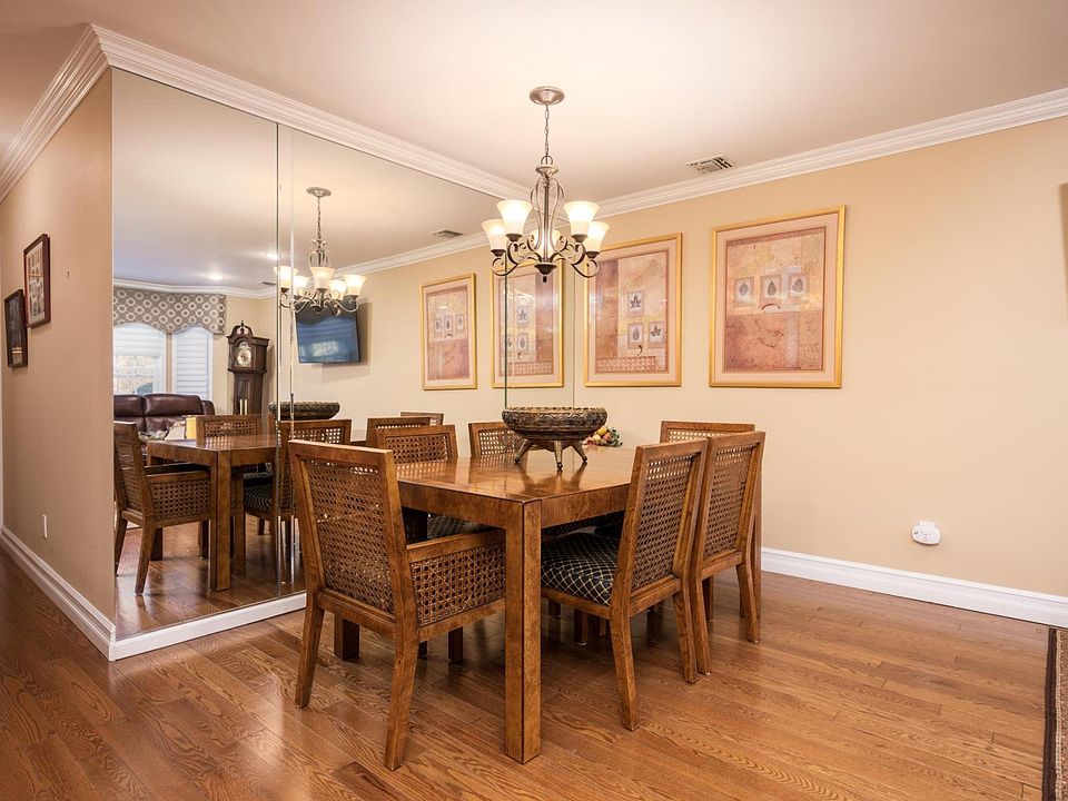 2nd image of 895 Altessa Blvd #895