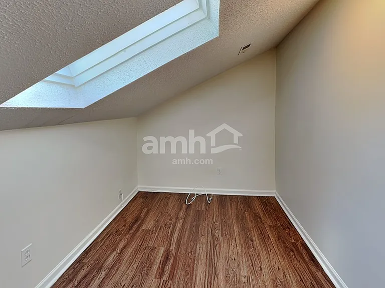 4415 Hounds Run Dr — Photo 10