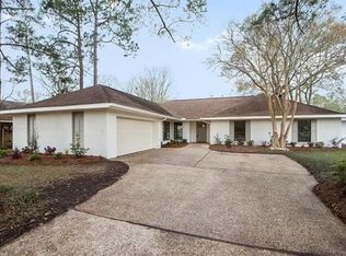 556 Barbara Pl, Mandeville, LA 70448