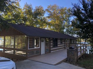 1071 Lake Ridge Dr, Dandridge, TN 37725