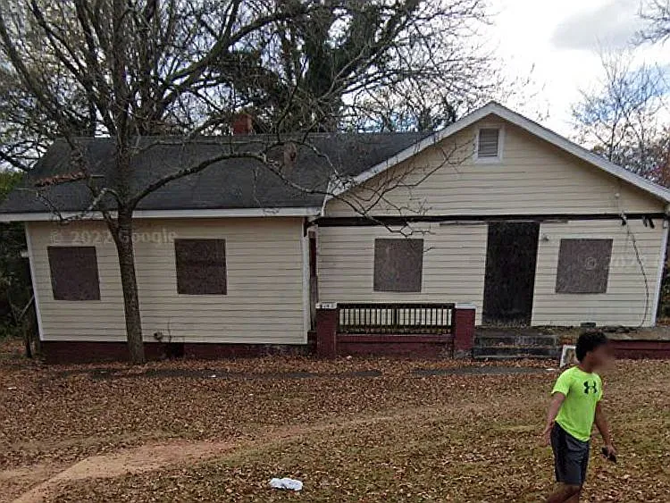 2152 Ben Hill Rd photo 1