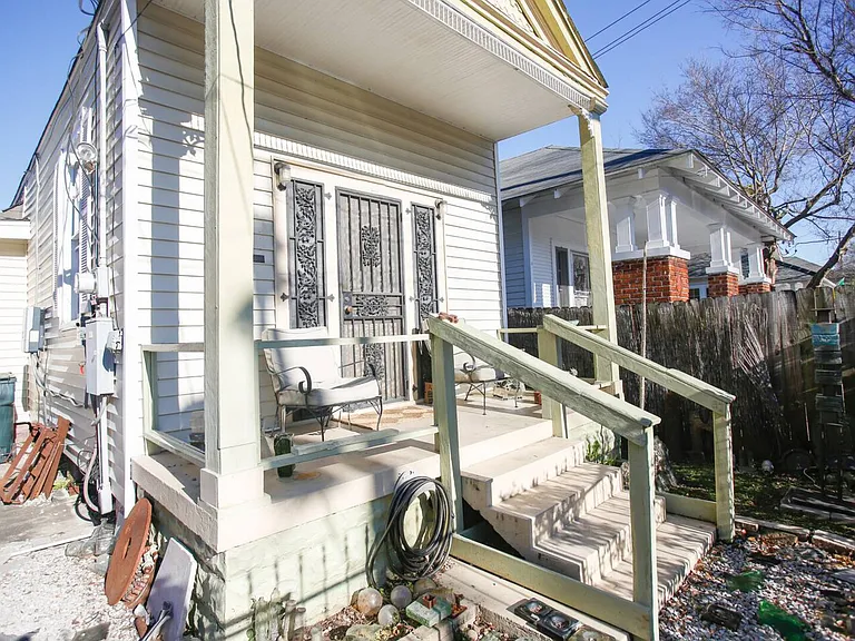 Jeannette St — Photo 13