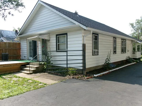 1544 Edgewood St NE, Warren, OH 44483