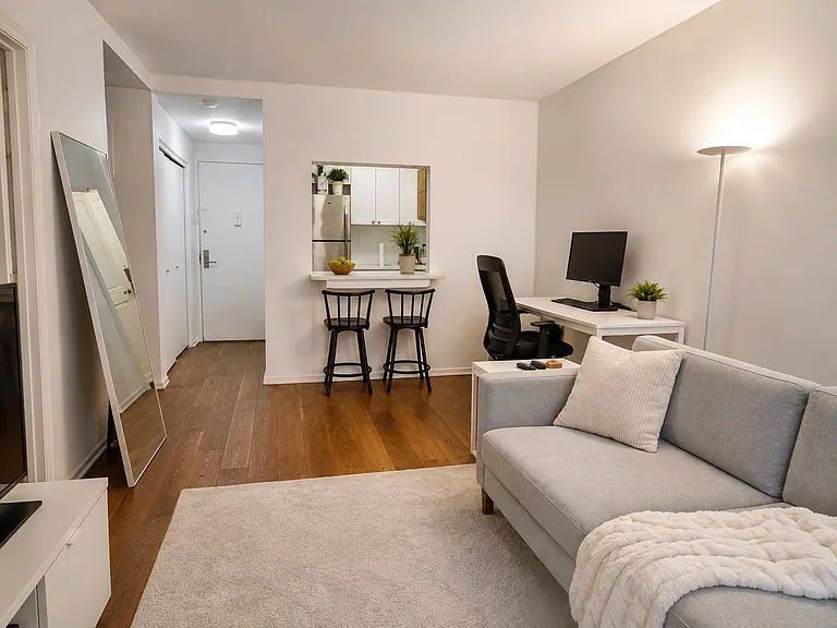 50 Lexington Ave #7B — Photo 2