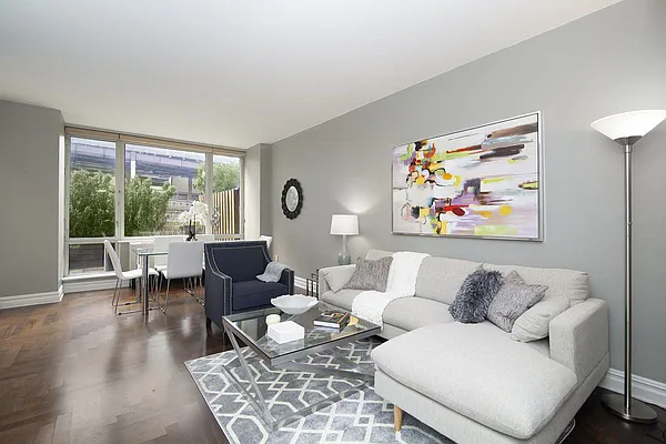 Sold by Compass | media 1