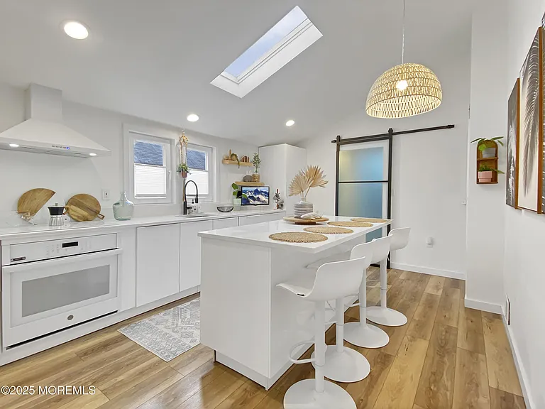 110 Curtis Pl — Photo 19