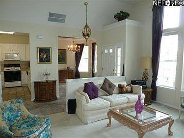 5th image of 33321 Fairport Dr