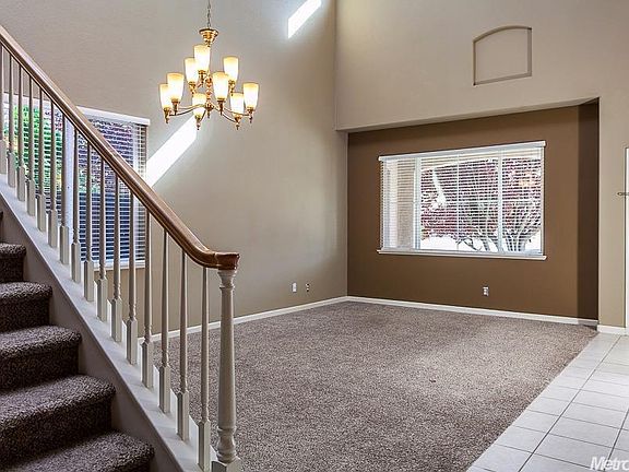 3rd image of 2989 Bergamo Ct