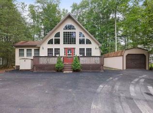 7118 Winnebago Dr, Pocono Lake, PA