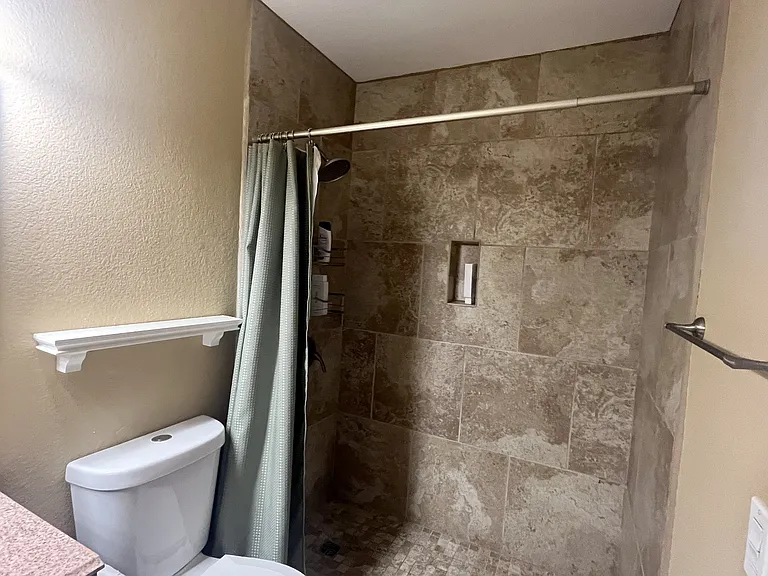 4525 Oregon St #5 — Photo 4
