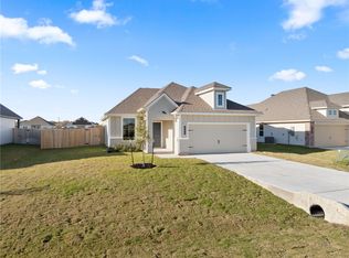 341 Harvest Lake Dr, Snook, TX 77878