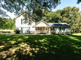 1379 Vinies Dr, Monroe, GA 30655