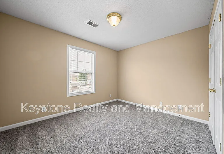 3285 Tower Dr #A — Photo 13