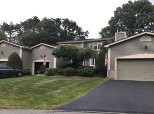 28 Old Fourth Dr, Oak Ridge, NJ 07438