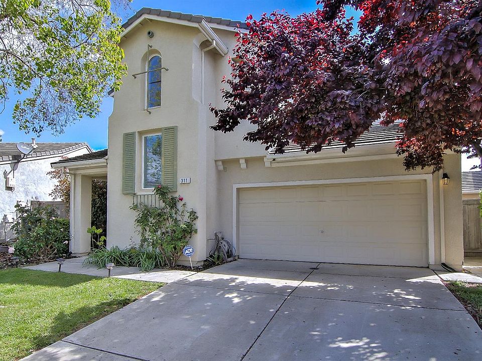 1st image of 311 Barnhart Cir