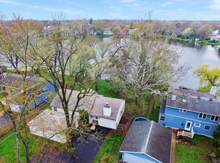 33484 N Mill Rd, Grayslake, IL 60030