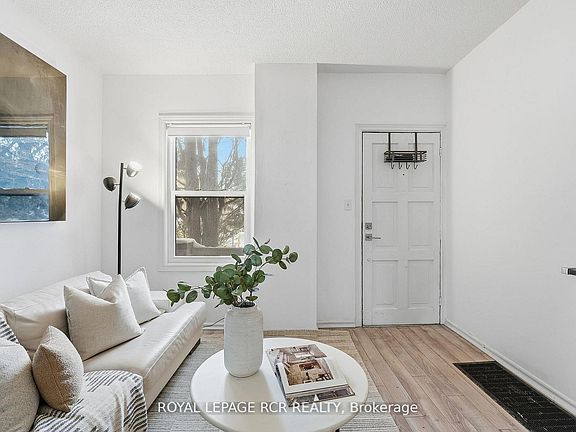 5th image of 257 Rhodes Ave