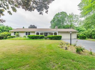 19 Kimberly Cir, Longmeadow, MA 01106