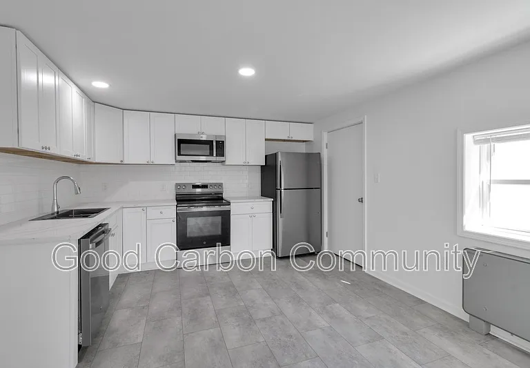 211 Summer St #8 — Photo 4