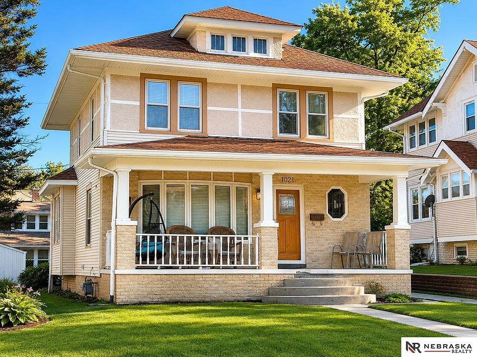 1st image of 3025 Myrtle Ave