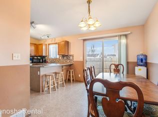 2925 46th St, Kenosha, WI 53140