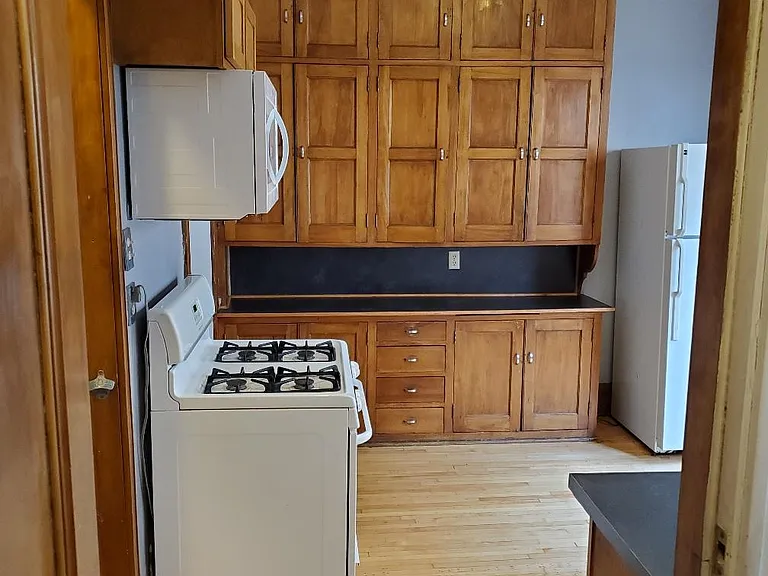 1312 Douglas Ave #1 — Photo 12