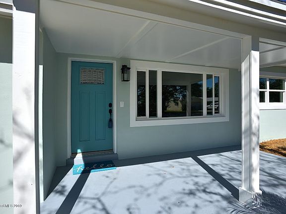 2nd image of 550 Cinnamon Dr