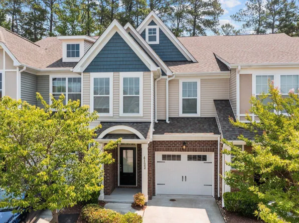 4122 Vallonia Dr, Cary, NC 27519