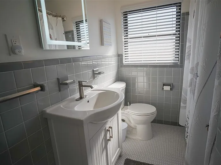 929 Lantana Ave — Photo 21