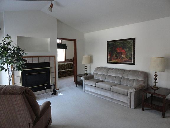 4th image of 2513 11th Ave S #2