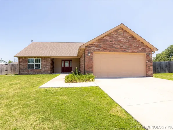 111 Chukker Dr, Pryor, OK 74361