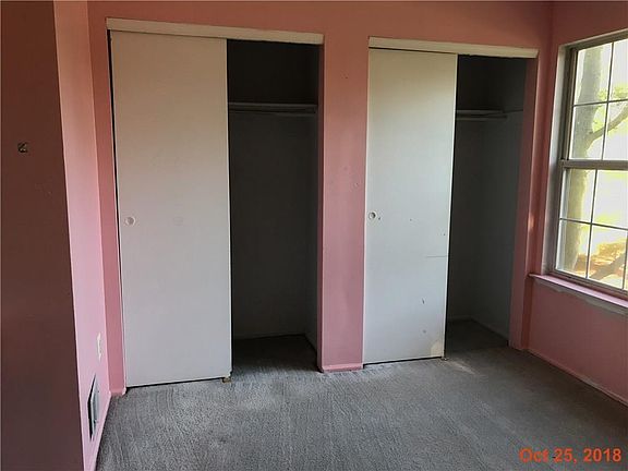 2nd image of 101 Wisbech Pl #101