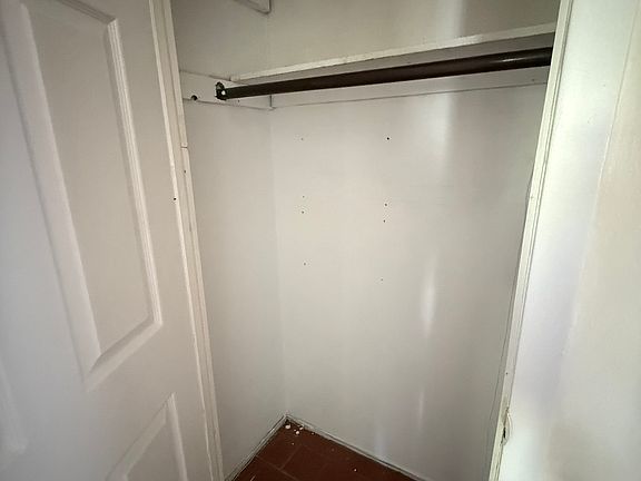 3rd image of 2135 68th St Floor 2