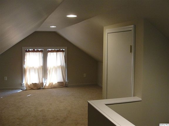 Home for Sale in Quincy, IL $108,000