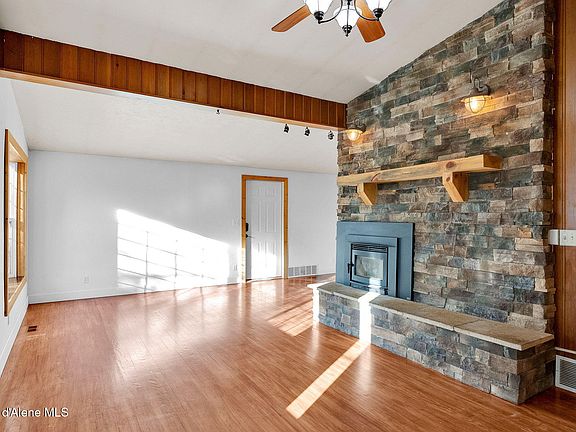 4th image of 6482 Grant St