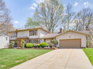 1358 Berkshire Rd, Stow, OH 44224