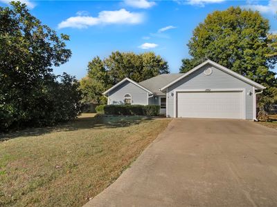 352 Munroe Dr, Springdale, AR, 72764